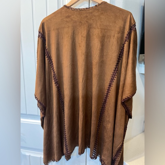Faux-Suede Chicos Crochet Ruana Wrap Chicos Crochet Vegan Ruana Covering - Picture 2 of 9